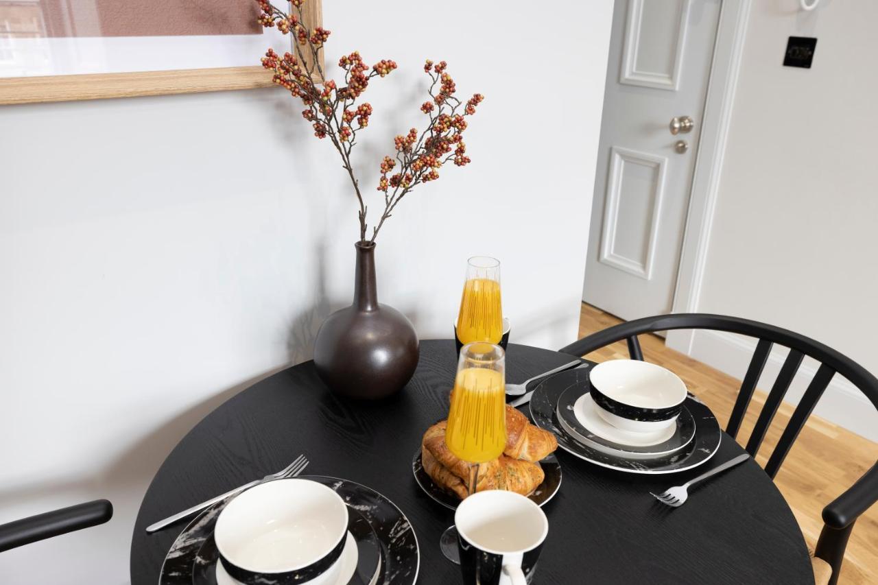Dragon Suites Luxury Serviced Apartments At Alva Street Edinburgh Bagian luar foto