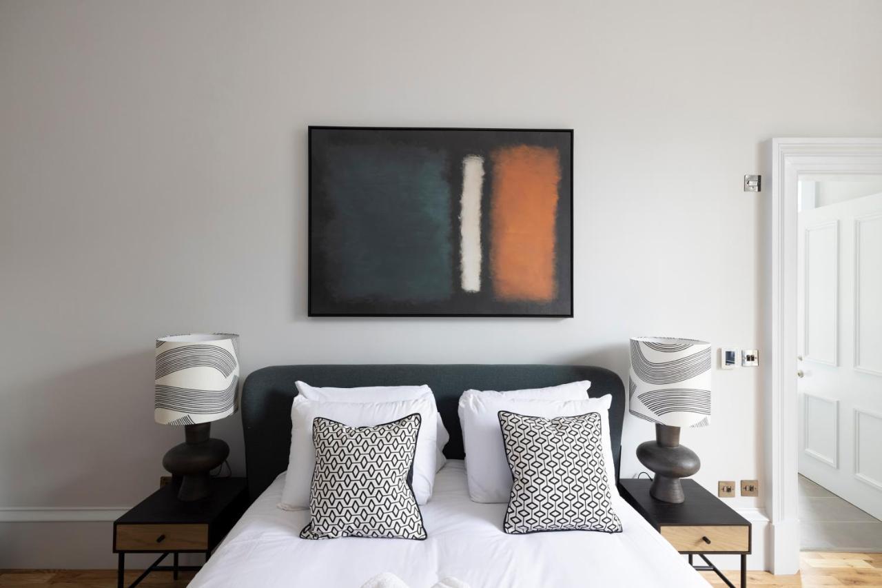 Dragon Suites Luxury Serviced Apartments At Alva Street Edinburgh Bagian luar foto