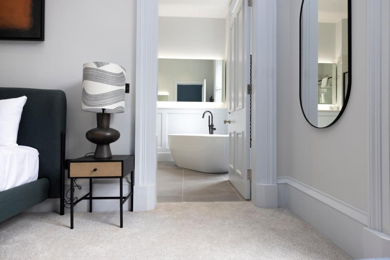 Dragon Suites Luxury Serviced Apartments At Alva Street Edinburgh Bagian luar foto