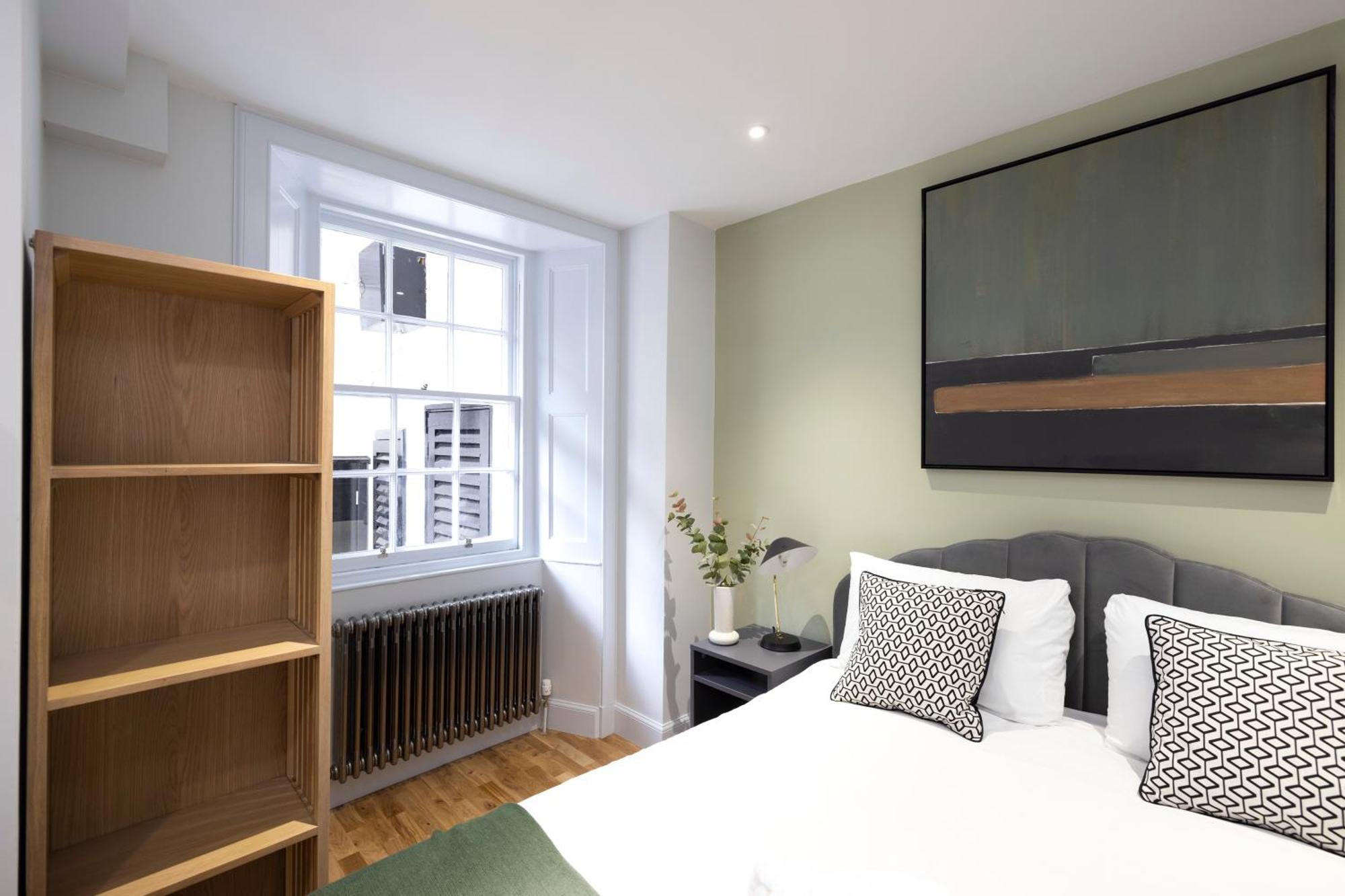 Dragon Suites Luxury Serviced Apartments At Alva Street Edinburgh Bagian luar foto