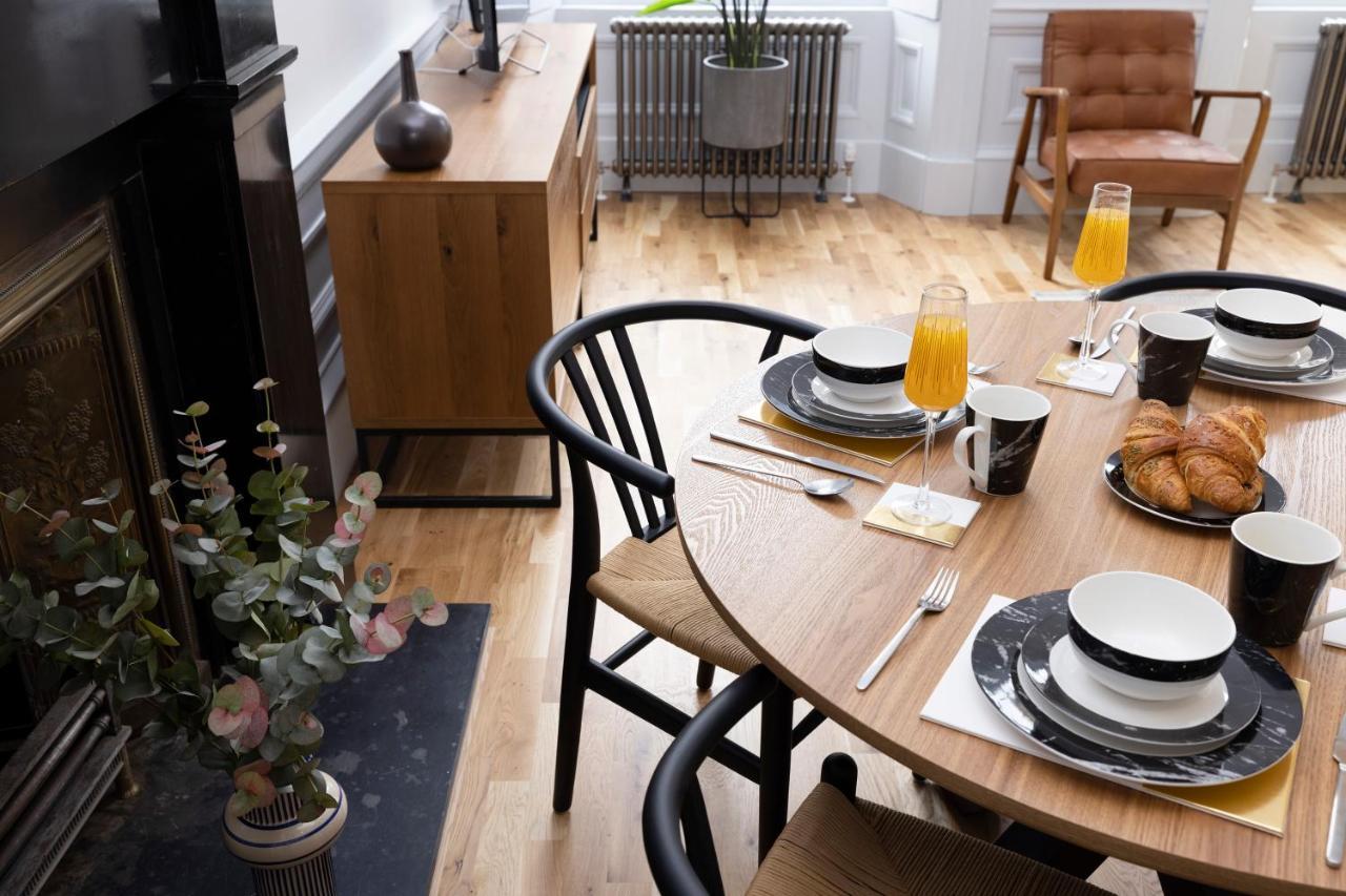 Dragon Suites Luxury Serviced Apartments At Alva Street Edinburgh Bagian luar foto