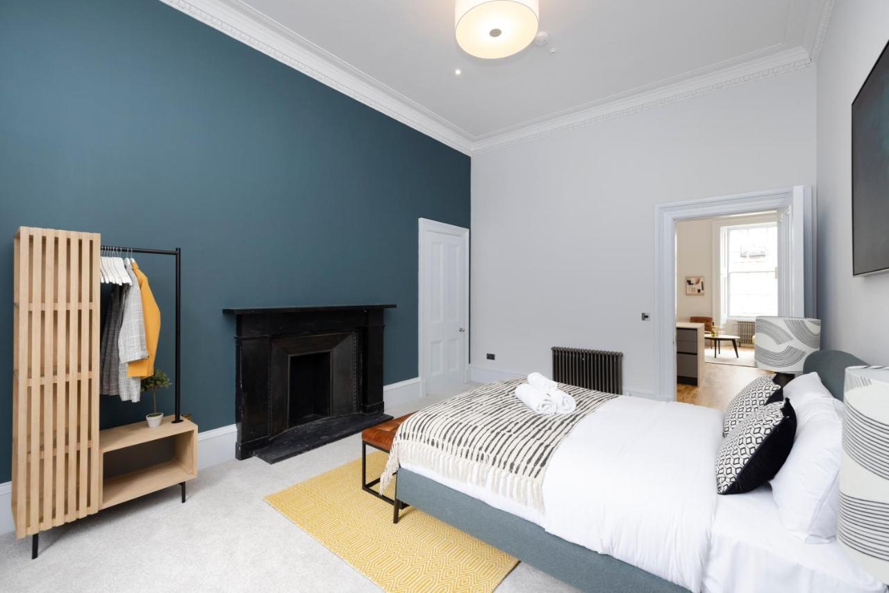 Dragon Suites Luxury Serviced Apartments At Alva Street Edinburgh Bagian luar foto